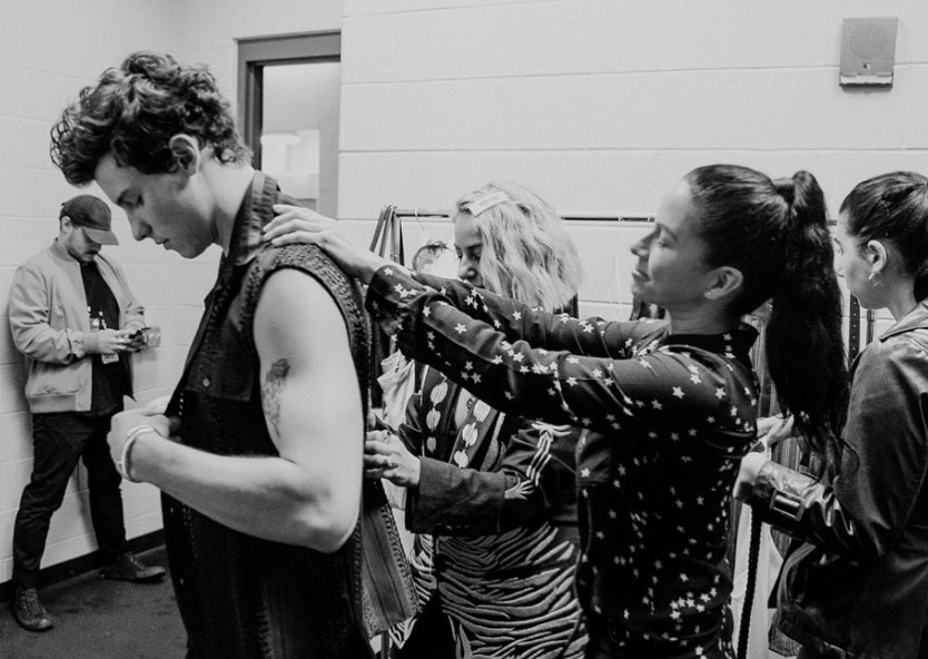 Captan a Shawn Mendes con una latina, ¿su nueva novia?